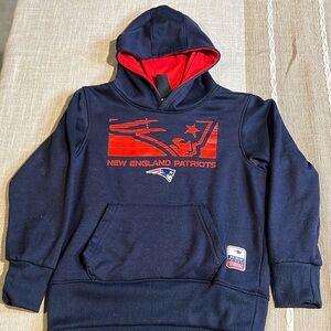New England Patriots hooded sweatshirt,, NFL team, apparel, youth size 5-6